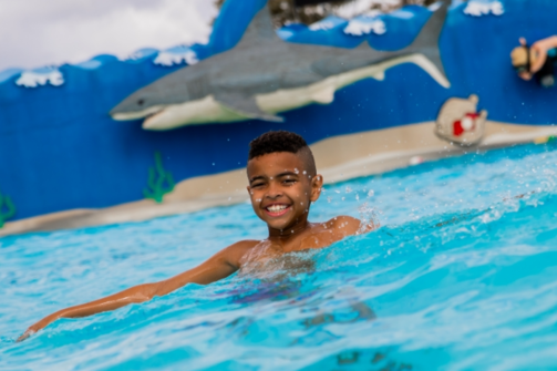 LEGO-Wave-pool-1